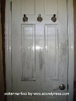 [Door with print dust after being cleaned]